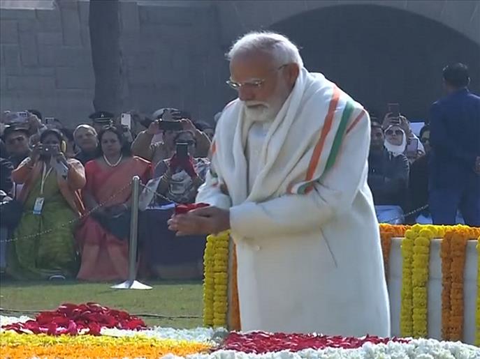 PM Modi pays floral tribute to Mahatma Gandhi on 78th death anniversary at Raj Ghat